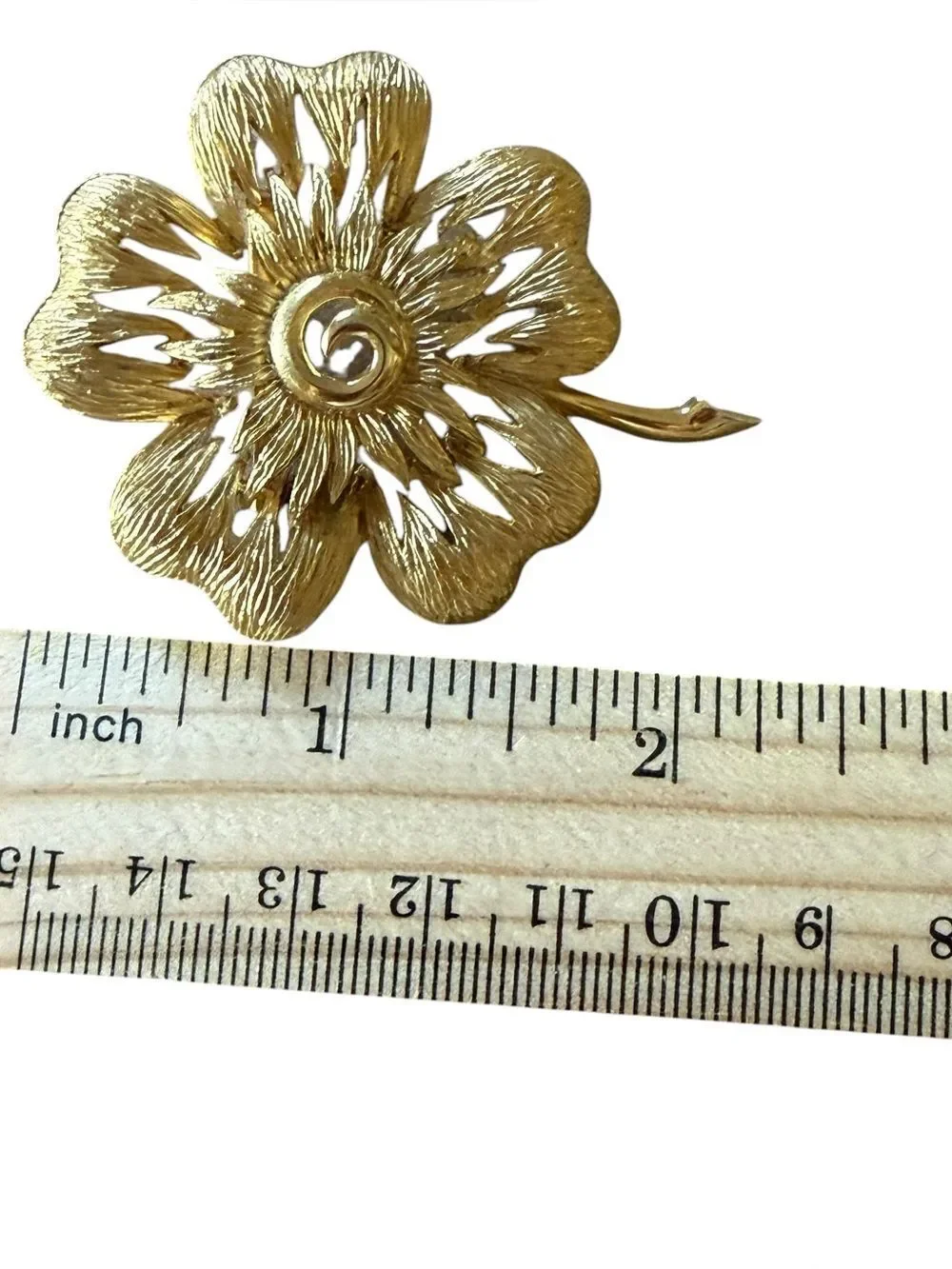 Vintage 1960’s Gold Tone Chunky Brooch Pin